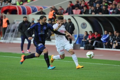 Gaziantep Büyükşehir Belediyespor&#039;u 2-1 mağlup etti