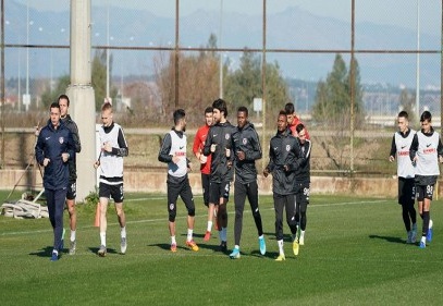 Gaziantep, Fenerbahçe maçı hazırlıklarına Antalya'da başladı