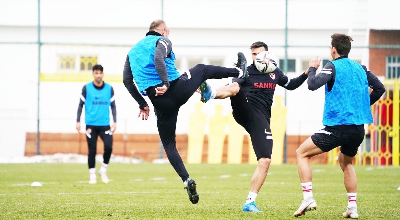 Gaziantep FK, Adana Demirspor maçı hazırlıklarına başladı