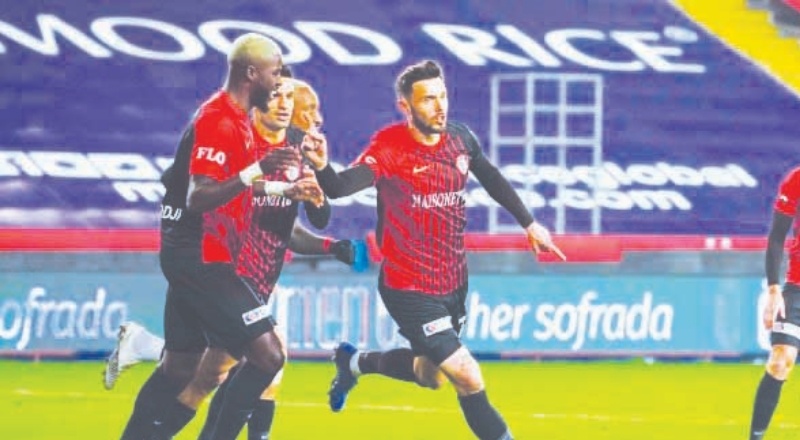Gaziantep FK, Amedej Vetrih ile yeniden anlaştı