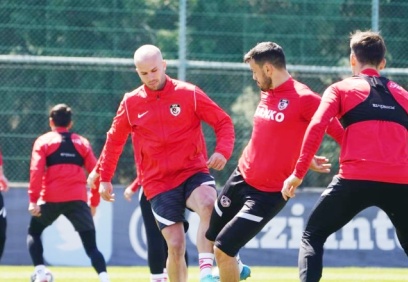 Gaziantep FK antrenmanlara bir gün ara verdi