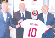 Gaziantep FK Başkanı Akınal, Nihat Özdemir'i ziyaret etti