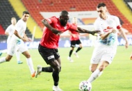 Gaziantep FK-Ç.Rizespor maçında 9 gol atıldı