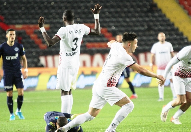 Gaziantep FK, evinde Kasımpaşa’yı ağırladı 2-0