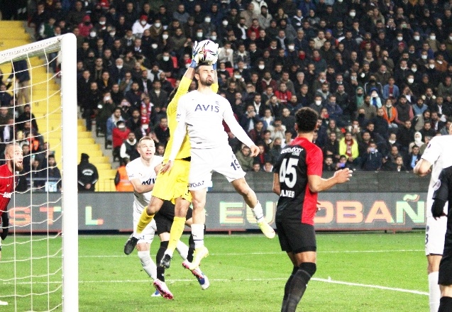 Gaziantep FK, Fener’i yenerek puanını 21’e çıkardı 3-2