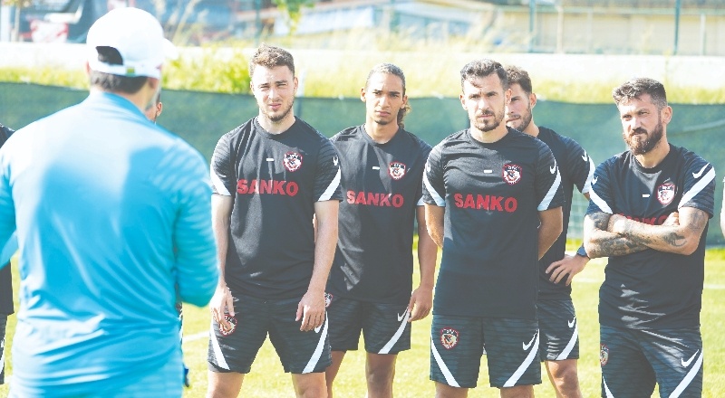 Gaziantep FK, günü çift antrenmanla tamamladı