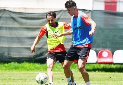 Gaziantep FK, kamp çalışmalarına bir günlük iznin ardından devam etti