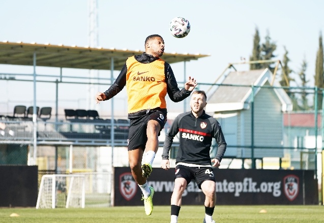 Gaziantep FK, kampa girdi