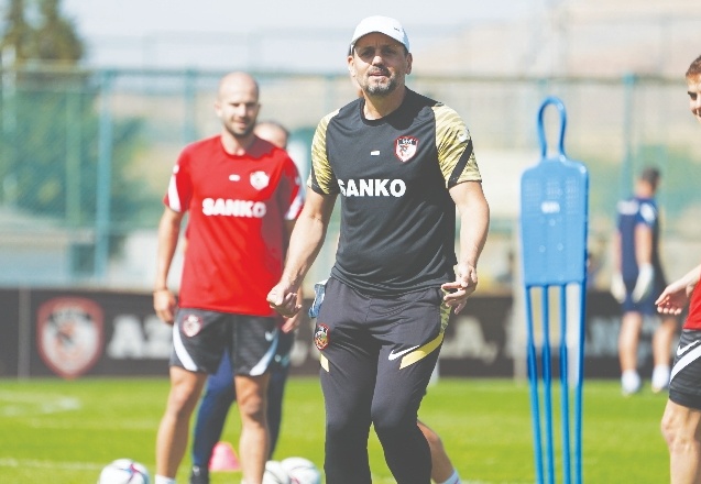 Gaziantep FK kampa girdi