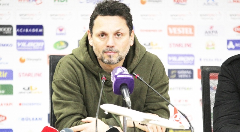 Gaziantep FK Teknik Direktörü Erol Bulut: "Türk futbolu çok önemli bir kaleci daha kazandı"