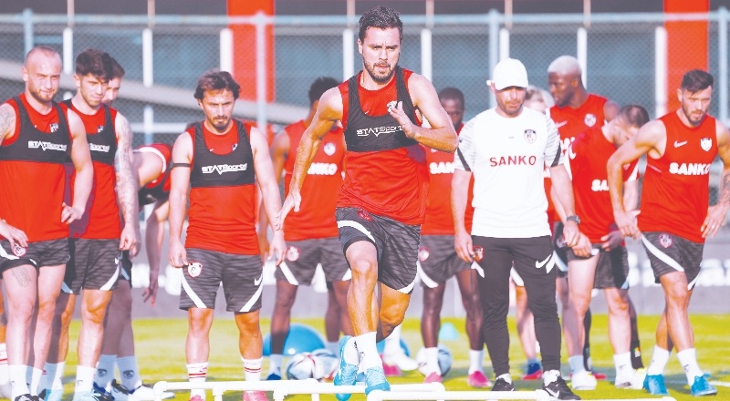 Gaziantep FK’da 2 futbolcunun test sonucu pozitif çıktı