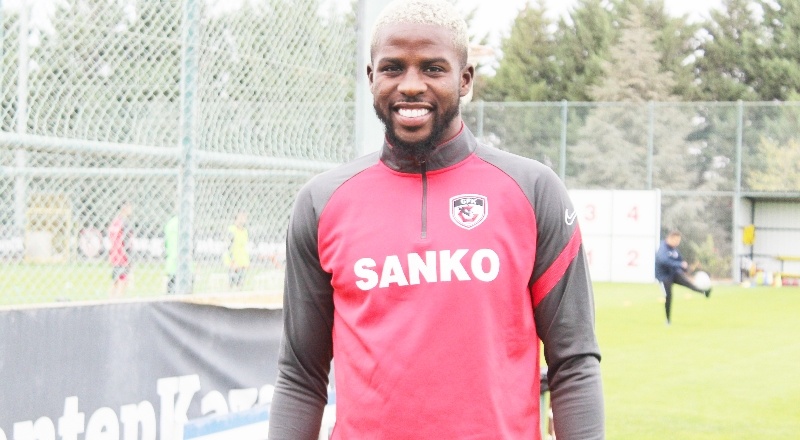 Gaziantep Futbol Kulübü oyuncusu Papy Djilobodji: "Gol atacağıma söz veriyorum"