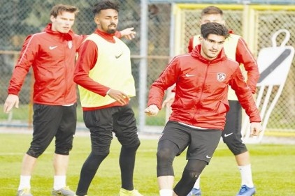 Gaziantep Gazişehir, Altay maçı hazırlıklarına ara vermeden başladı