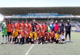 Gaziantep Grubunda yer alan Kayserispor U13 takımı oynadığı 3 maçı da kazanarak şampiyon oldu