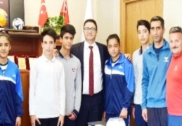 Gaziantep Hentbol Erkek ve Bayan takımı Ökkeş Demir’i ziyaret etti