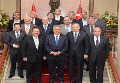 Gaziantep heyeti bakan Hayati Yazıcı’yı ziyaret etti 