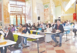 Gaziantep ile Türkiye’yi, dünyanın en büyük kültür ekonomisini yaratan ve yöneten haline getirebiliriz