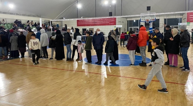 Gaziantep İslam Bilim ve Teknoloji Üniversite depremde binlerce vatandaşa kapılarını açtı
