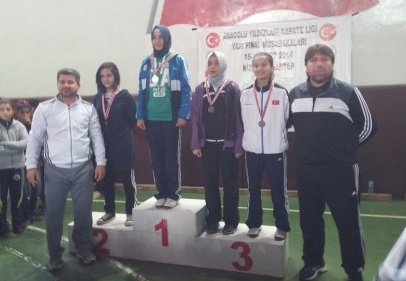 Gaziantep kız ve erkekler genel klasmanda birinci oldu