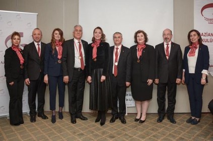 Gaziantep Kulübü&#8217;nde Sibel Gürsel&#8217;e devretti