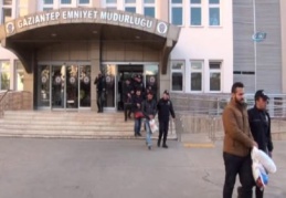 Gaziantep merkezli 11 ilde Bylock kullananlara operasyon: 35 gözaltı 