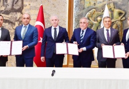 “Gaziantep Organize Sanayi Bölgesi bu şehre yük olmuyor, yük alıyor”