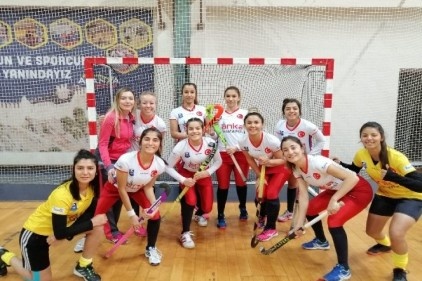 Gaziantep Polisgücü Kadın Hokey Takımı fırtına gibi