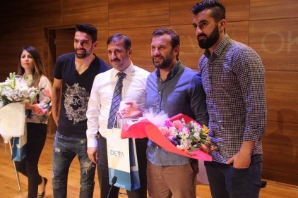 Gaziantep Spor oyuncuları Özel Deva Okullarını ziyaret etti