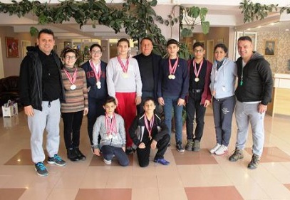 Gaziantep takımı bölge birincisi olarak Elazığ’da yapılacak yarı finallere yükseldi