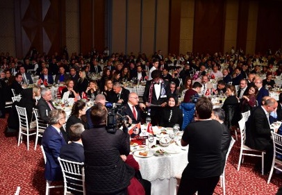 ‘Gaziantep Tek Yürek, Kırmızı Siyaha Tam Destek’ kampanyası destek gecesi düzenlendi