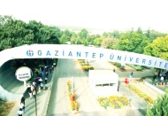 Gaziantep Üniversitesi öğretim görevlisi alım ilanında, kişiye özel şartlar sıralandı