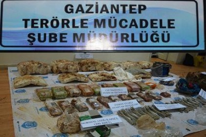 Gaziantep ve Adıyaman&#039;da 3 canlı bomba tutuklandı