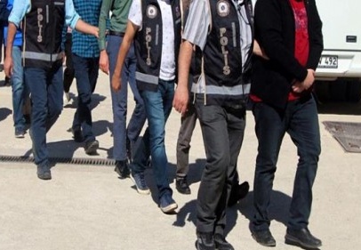 Gaziantep ve Siirt'te FETÖ'nün gaybubet evlerine baskın: 15 gözaltı 