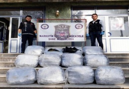 Gaziantep yolunda 60 kilo esrar ele geçirildi