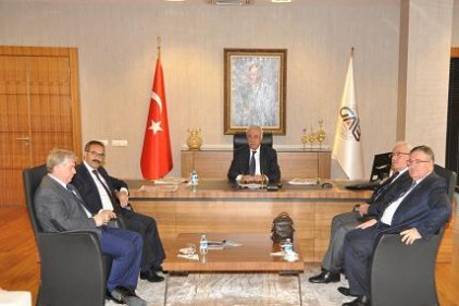 Gaziantep&#8217;in dünyanın halı üssü konumunu korumak istiyoruz