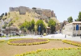 Gaziantep’in “Geleneksel Dokusu” masaya yatırılıyor