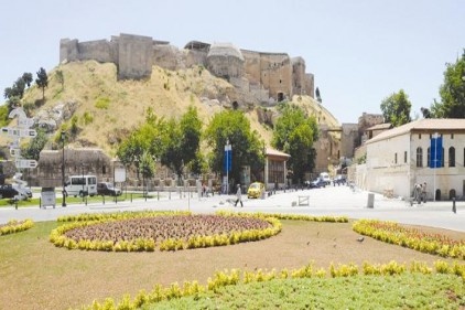 Gaziantep&#8217;in &#8220;Geleneksel Dokusu&#8221; masaya yatırılıyor