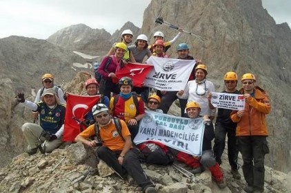 Gaziantepli dağcı Barış Çelik &#8220;Fire Thru The Crux&#8221; isimli rotayı ilk kez solo tırmandı