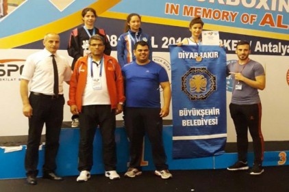 Gaziantepli kick bokscular 13 madalya ile döndü 