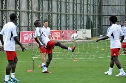 Gaziantepspor ayak tenisi oynadı