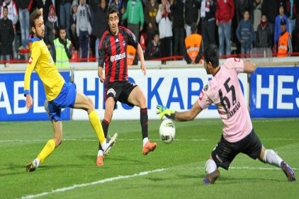 Gaziantepspor kendi sahasında galip geldi 1-0