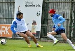 Gaziantepspor üç eksikle çalıştı