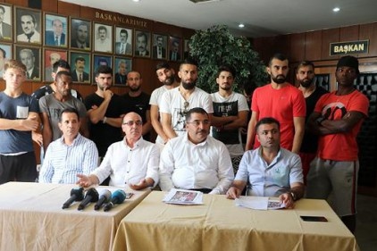 Gaziantepspor&#8217;un transfer ettiği 18 futbolcu elinde kaldı