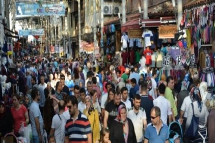 Gaziantep&#8217;te, 15 bin 52 tane oturma ve çalışma izni olan yabancı var 