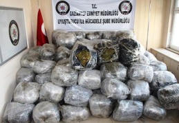 Gaziantep'te 1 ton uyuşturucu ele geçirildi