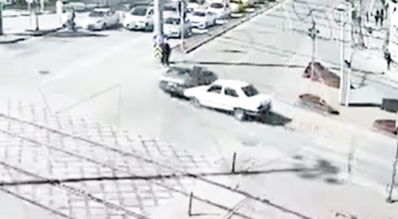 Gaziantep’te 24 trafik kazası kameralara yansıdı