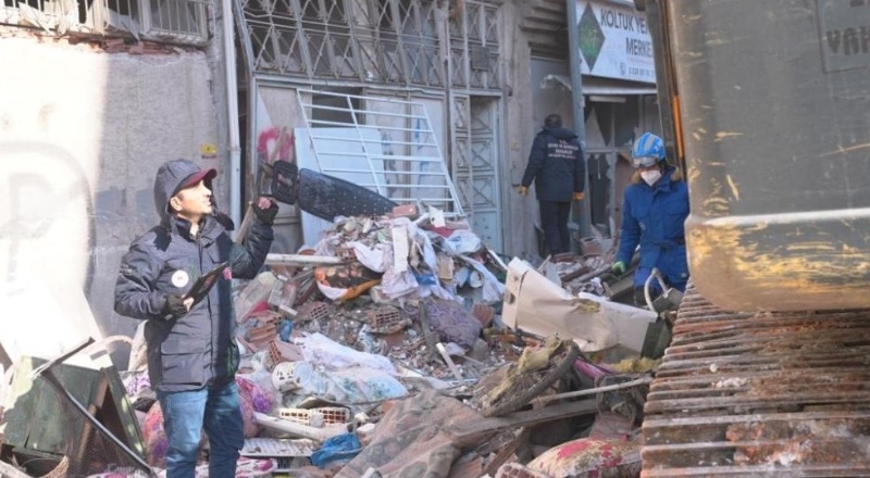 Gaziantep'te 27 bin 987 bina ağır hasarlı ve yıkık