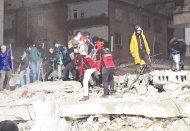 Gaziantep'te 6 katlı bina enkazından 2 ceset çıkartıldı