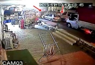Gaziantep'te ana sınıfı öğrencisi 4 yaşındaki çocuk okuldan eve dönerken kaçırıldı. Olay anında bir iş yerinin kamerası 