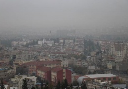 Gaziantep'te ani ısı değişimi beraberinde sisi de getirdi